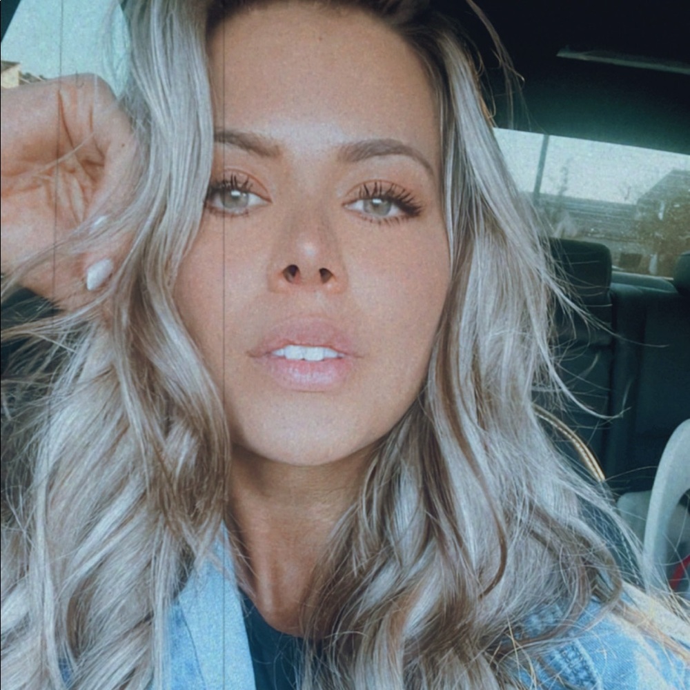 Meet your Posher, Billie